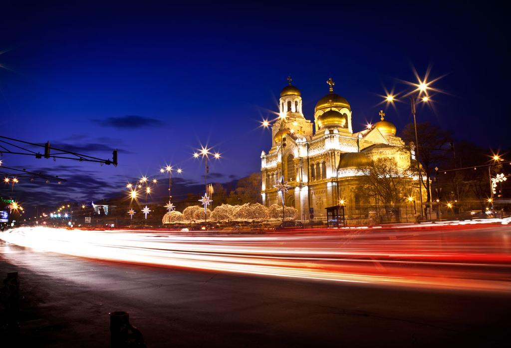 Cathedral Guesthouse Varna Bagian luar foto